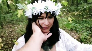 ‍MADRE NATURA INCANTA,SEDUCE E SI FA PRENDERE DAGLI UOMINI CHE FANNO JOGGING NEL BOSCO