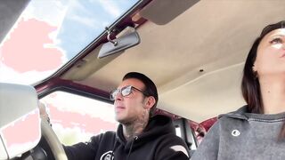 milf tradisce il suo ragazzo con uno sconosciuto nella sua panda _lucas speracchi