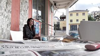 milf tradisce il suo ragazzo con uno sconosciuto nella sua panda _lucas speracchi