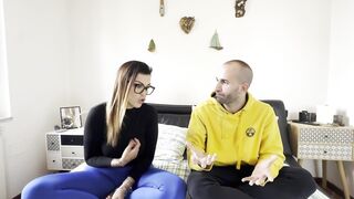 Parliamo del nostro lavoro e finisco sempre a fare la troia