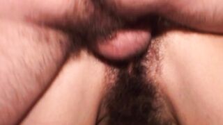 Gang bang italiana scopa, succhia e viene.