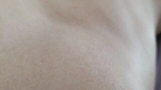 Ti sei alzato tardi e io muoio di voglia di cazzo!
