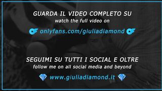 Le ZIE ITALIANE Troie Diana Zilli e Giulia Diamond SEDUCONO e si Scopano il GIOVANE Cazzo - Threesome Amatoriale Italiano (Dialoghi italiani)